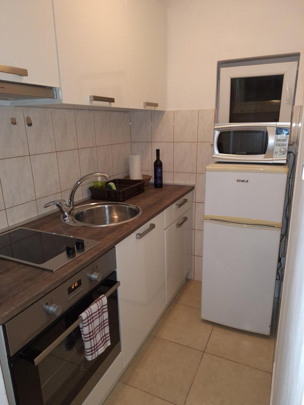 Apartmani Hana Млини Екстериор снимка